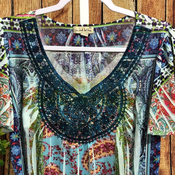 🚨(Must Bundle) Live and Let Live Studded Top Sz. XL - Picture 2 of 4